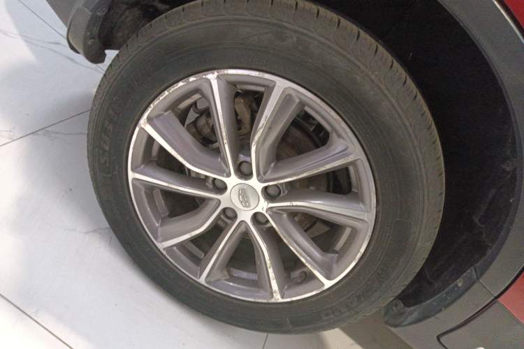 Used Geely Auto Emgrand X7 Sport 2018 1.8TD Automatic Two-Wheel Drive Smart Connect 4G Internet Edition Right Rear Wheel Hub