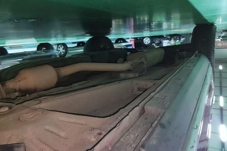 Used Geely Auto Emgrand X7 Sport 2018 1.8TD Automatic Two-Wheel Drive Smart 4G Connected Version Right Side Sill