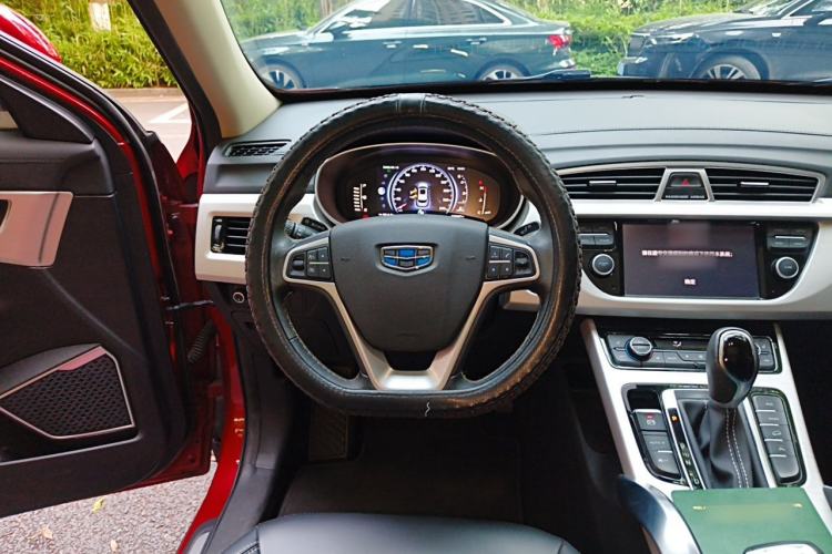 Used Geely Auto Emgrand X7 Sport 2018 1.8TD Automatic Two-Wheel Drive Smart Connect 4G Internet Edition Steering Wheel