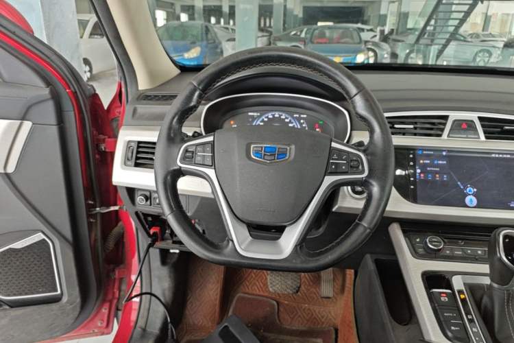 Used Geely Auto Emgrand X7 Sport 2018 1.8TD Automatic Two-Wheel Drive Smart Connect 4G Internet Edition Steering Wheel