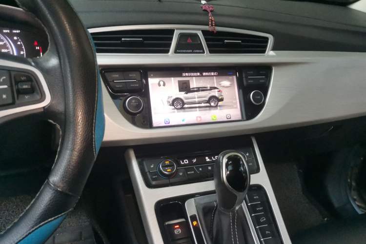 Used Geely Auto Emgrand X7 Sport 2018 1.8TD Automatic Two-Wheel Drive Smart Connect 4G Internet Edition Audio And AC Panel