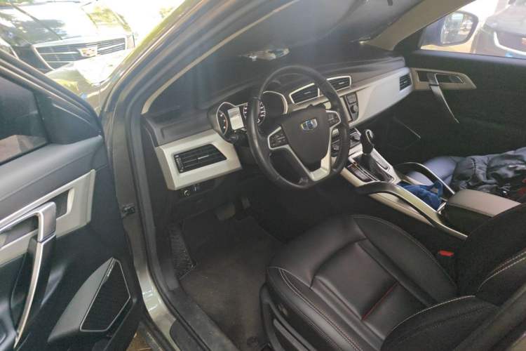 Used Geely Auto Emgrand X7 Sport 2018 1.8TD Automatic Two-Wheel Drive Zhiya Model Driver Seat