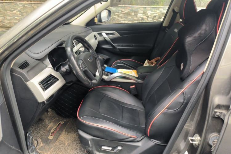 Used Geely Auto Emgrand X7 Sport 2018 1.8TD Automatic Two-Wheel Drive Smart Connect 4G Internet Edition Driver Seat