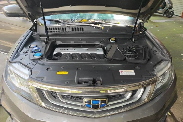 Used Geely Auto Emgrand X7 Sport 2018 1.8TD Automatic Two-Wheel Drive Zhiya Model Engine Bay