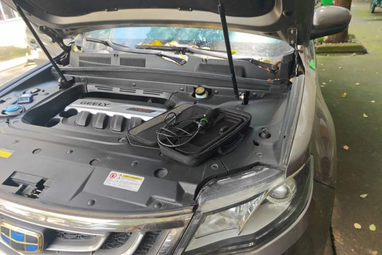 Used Geely Auto Emgrand X7 Sport 2018 1.8TD Automatic Two-Wheel Drive Zhiya Model Engine Bay Left