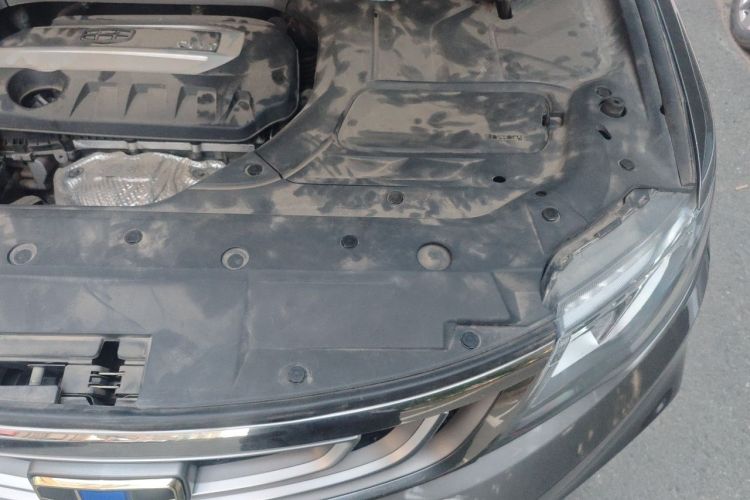 Used Geely Auto Emgrand X7 Sport 2018 2.0L Manual Two-Wheel Drive Zhiya Version Engine Bay Left