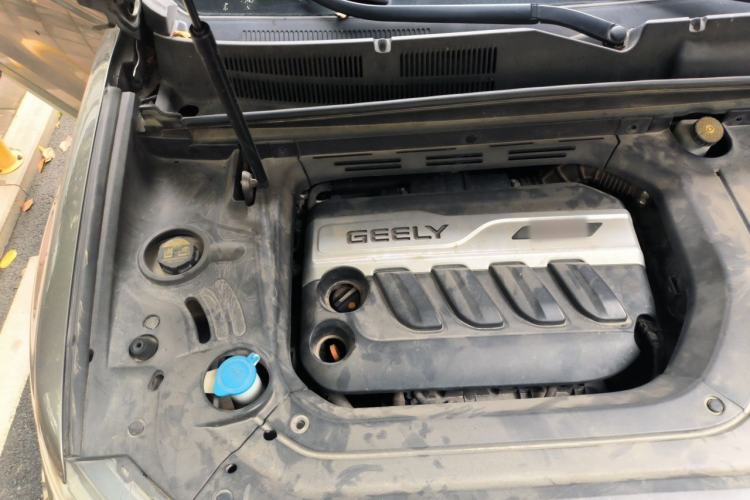Used Geely Auto Emgrand X7 Sport 2018 1.8TD Automatic Two-Wheel Drive Smart Connect 4G Internet Edition Engine Bay Right