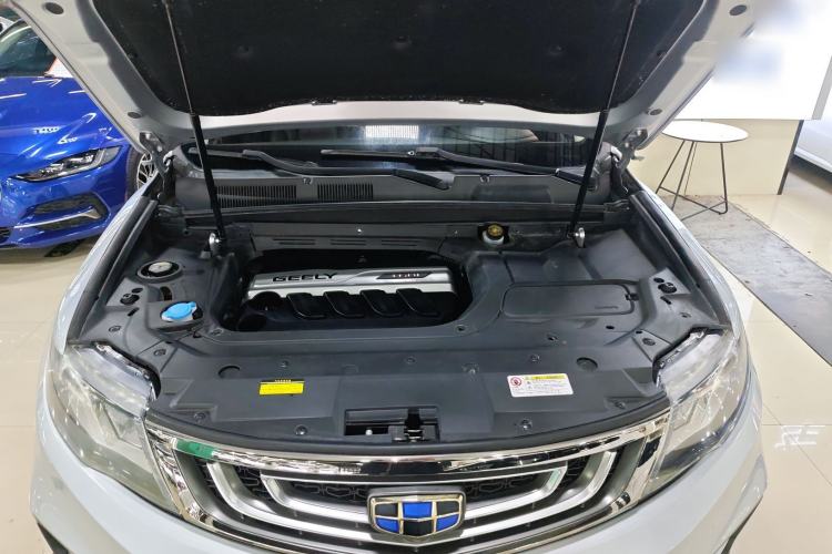 Used Geely Auto Emgrand X7 Sport 2018 1.8TD Automatic Two-Wheel Drive Zhiya Model Engine Bay