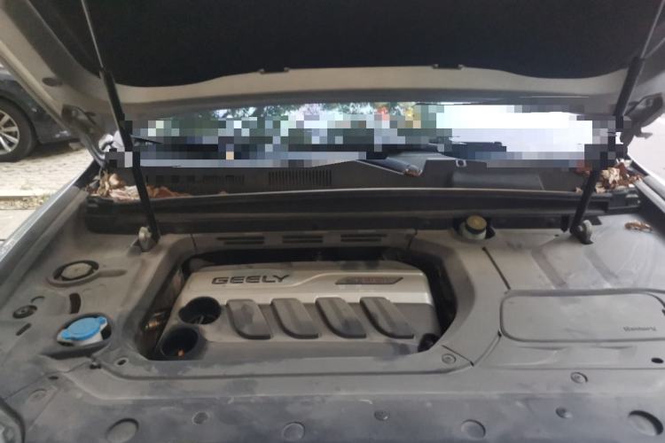 Used Geely Auto Emgrand X7 Sport 2018 1.8TD Automatic Two-Wheel Drive Smart Connect 4G Internet Edition Engine Bay