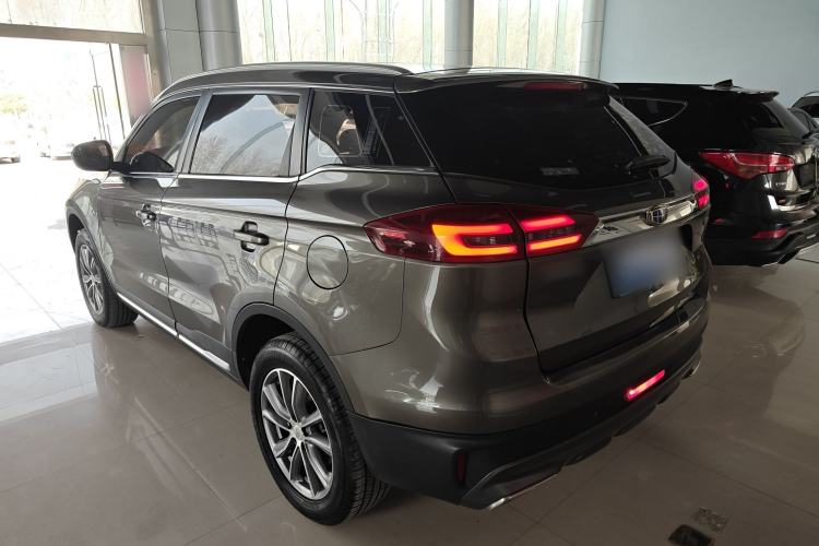 Used Geely Auto Emgrand X7 Sport 2018 2.0L Manual Two-Wheel Drive Zhiya Version Exterior 2
