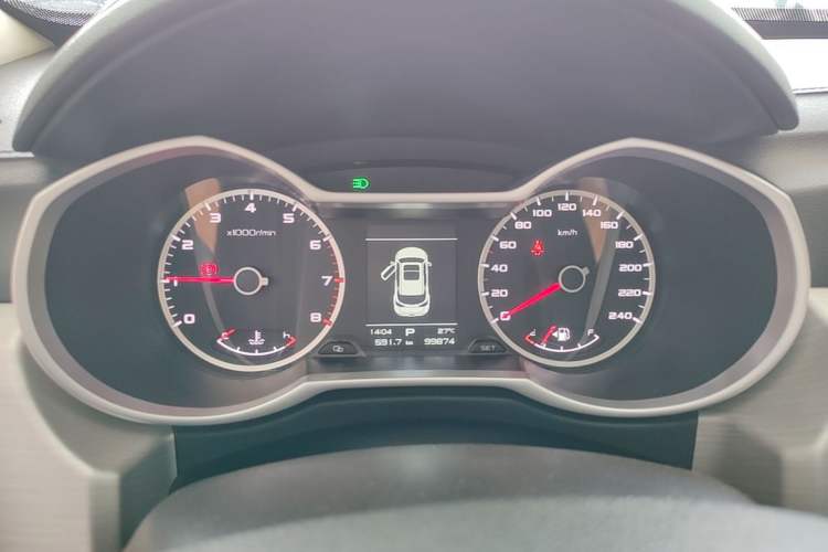 Used Geely Auto Emgrand X7 Sport 2018 1.8TD Automatic Two-Wheel Drive Zhiya Model Instrument Cluster