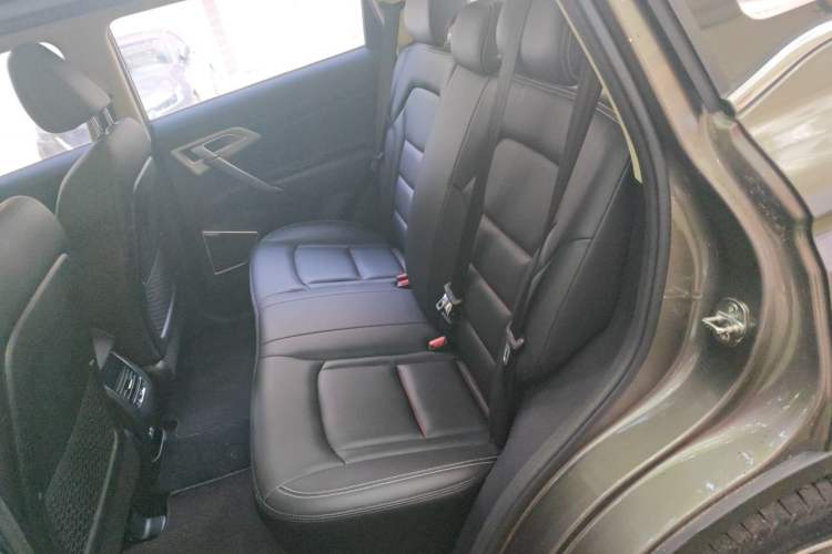 Used Geely Auto Emgrand X7 Sport 2018 1.8TD Automatic Two-Wheel Drive Zhiya Model Left Rear Seat