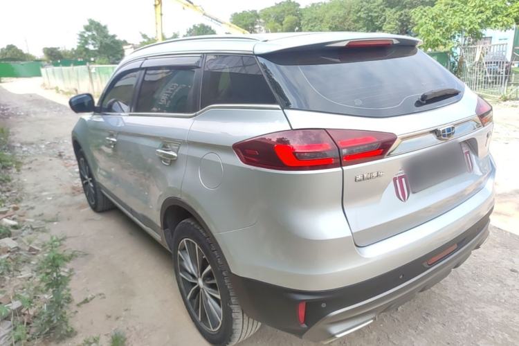 Used Geely Auto Emgrand X7 Sport 2018 1.8TD Automatic Two-Wheel Drive ZhiZun Model with 4G Connectivity Rear Left 45 Deg