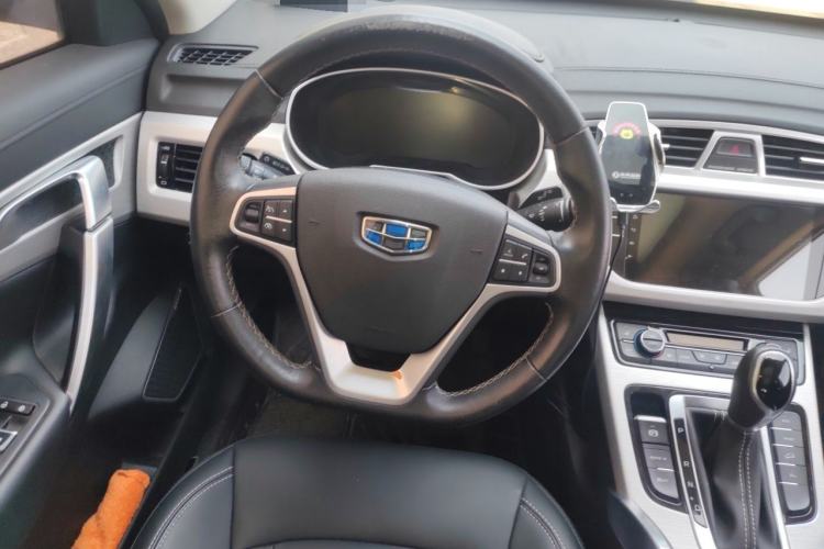 Used Geely Auto Emgrand X7 Sport 2018 1.8TD Automatic Two-Wheel Drive Smart Connect 4G Internet Edition Steering Wheel