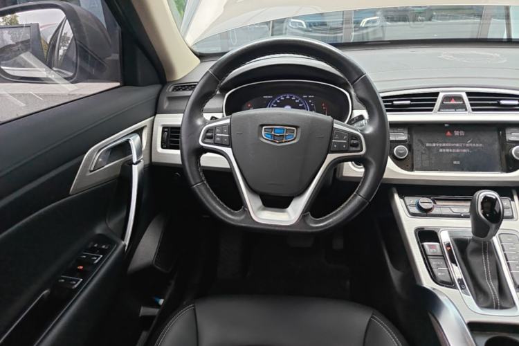 Used Geely Auto Emgrand X7 Sport 2018 1.8TD Automatic Two-Wheel Drive Smart Connect 4G Internet Edition Steering Wheel