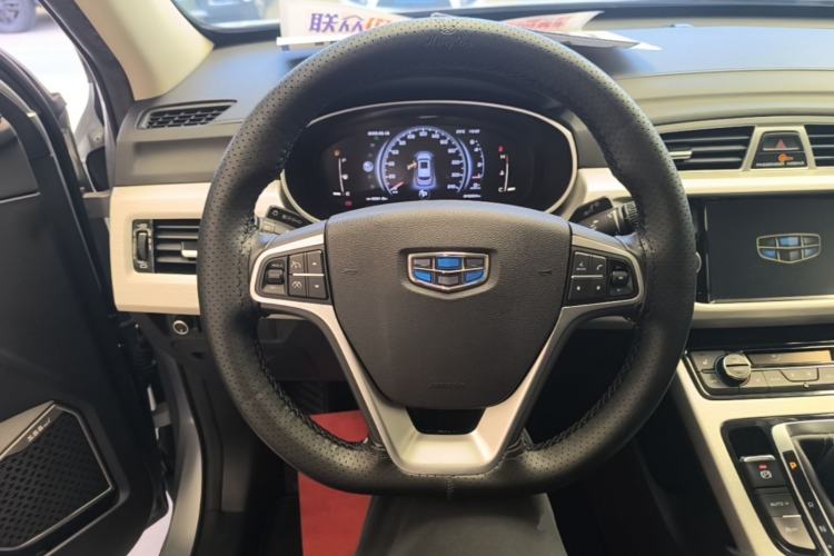 Used Geely Auto Emgrand X7 Sport 2018 1.8TD Automatic Two-Wheel Drive Smart Connect 4G Internet Edition Steering Wheel
