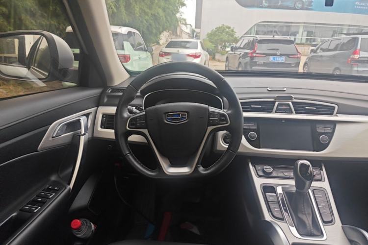 Used Geely Auto Emgrand X7 Sport 2018 1.8TD Automatic Two-Wheel Drive Smart Connect 4G Internet Edition Steering Wheel