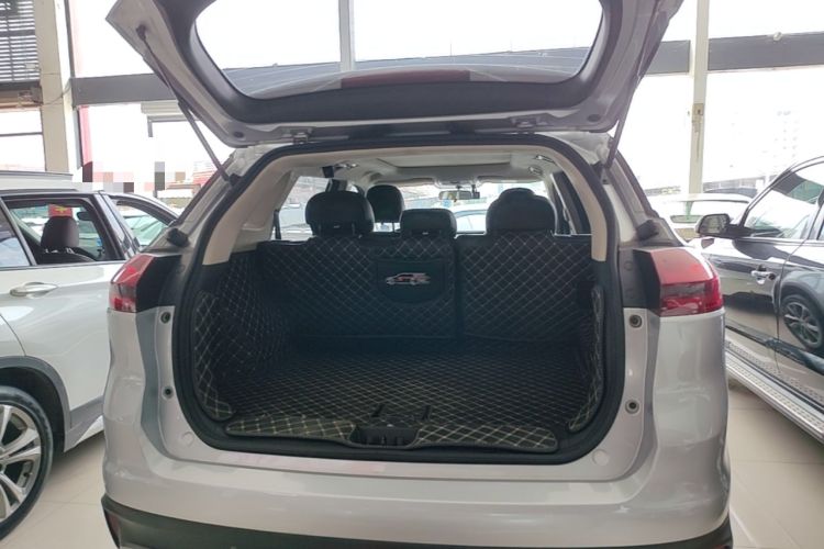 Used Geely Auto Emgrand X7 Sport 2018 1.8TD Automatic Two-Wheel Drive Zhiya Model Trunk