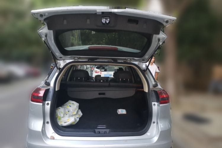 Used Geely Auto Emgrand X7 Sport 2018 1.8TD Automatic Two-Wheel Drive Smart Connect 4G Internet Edition Trunk