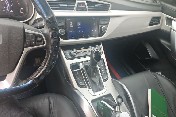 Used Geely Auto Emgrand X7 Sport 2018 1.8TD Automatic Two-Wheel Drive Smart Connect 4G Internet Edition Audio And AC Panel