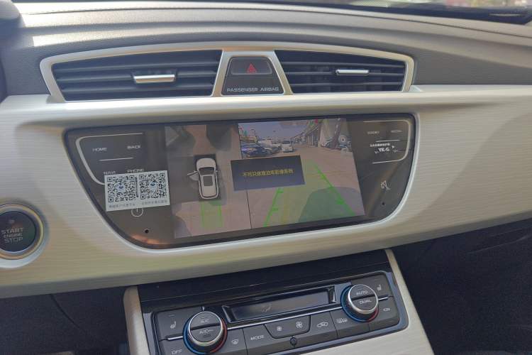 Used Geely Auto Emgrand X7 Sport 2018 1.8TD Automatic Two-Wheel Drive Smart 4G Connected Version Audio And AC Panel
