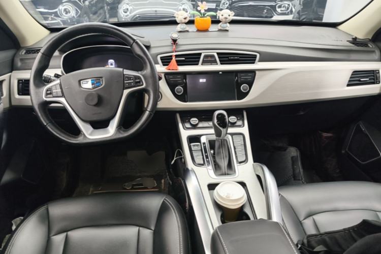 Used Geely Auto Emgrand X7 Sport 2018 1.8TD Automatic Two-Wheel Drive Smart Connect 4G Internet Edition Center Console
