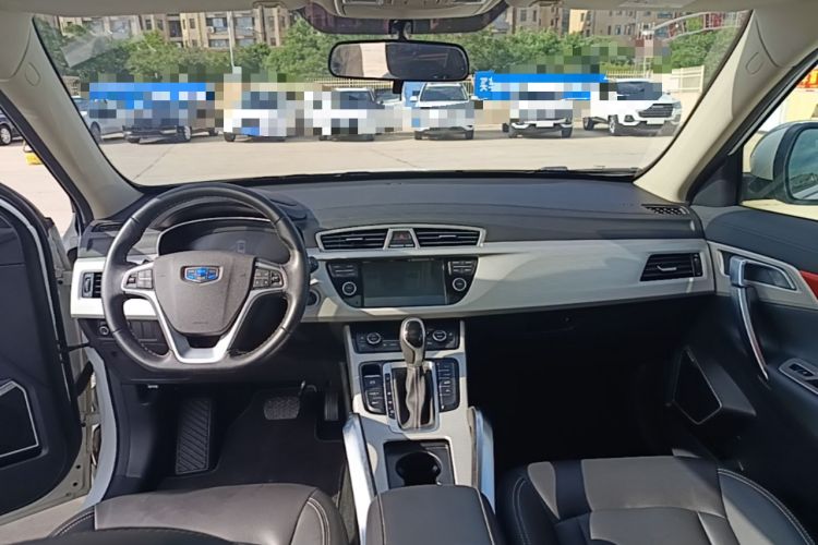 Used Geely Auto Emgrand X7 Sport 2018 1.8TD Automatic Two-Wheel Drive Smart Connect 4G Internet Edition Center Console
