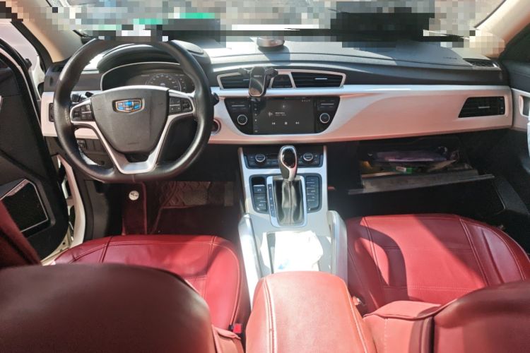 Used Geely Auto Emgrand X7 Sport 2018 1.8TD Automatic Two-Wheel Drive Smart Connect 4G Internet Edition Center Console