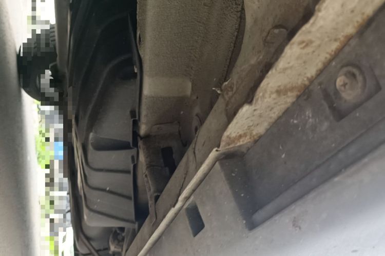 Used Geely Auto Emgrand X7 Sport 2018 1.8TD Automatic Two-Wheel Drive Smart Connect 4G Internet Edition Chassis Front Left