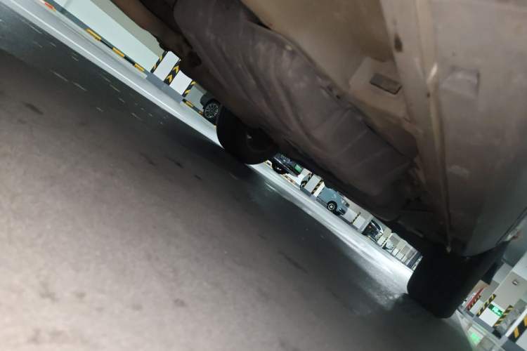 Used Geely Auto Emgrand X7 Sport 2018 1.8TD Automatic Two-Wheel Drive Zhiya Model Chassis Front Left