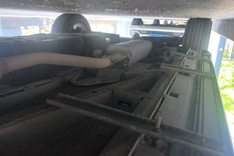 Used Geely Auto Emgrand X7 Sport 2018 1.8TD Automatic Two-Wheel Drive Zhiya Model Chassis Front Left