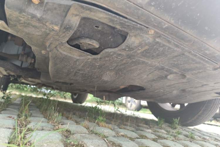 Used Geely Auto Emgrand X7 Sport 2018 2.0L Manual Two-Wheel Drive Zhiya Version Chassis Front