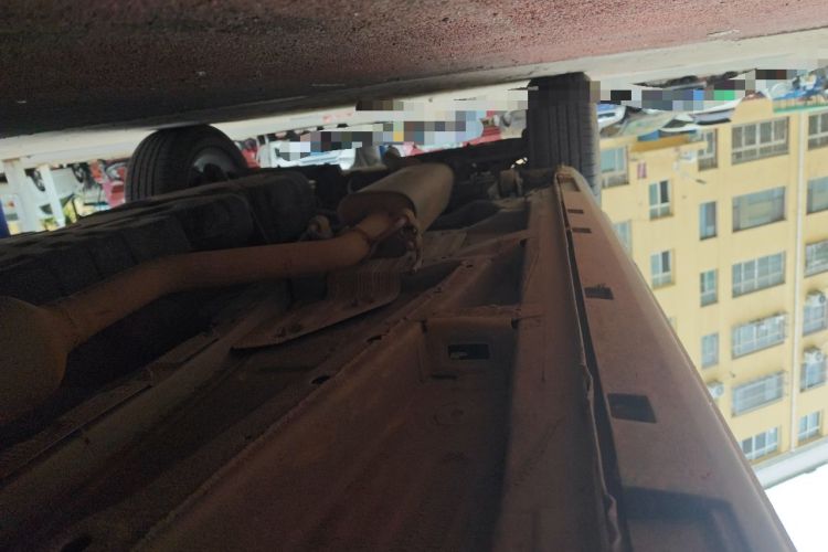 Used Geely Auto Emgrand X7 Sport 2018 1.8TD Automatic Two-Wheel Drive Smart Connect 4G Internet Edition Chassis Front Right