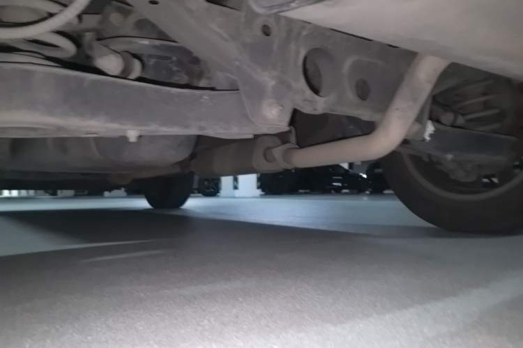 Used Geely Auto Emgrand X7 Sport 2018 1.8TD Automatic Two-Wheel Drive Zhiya Model Chassis Rear Left