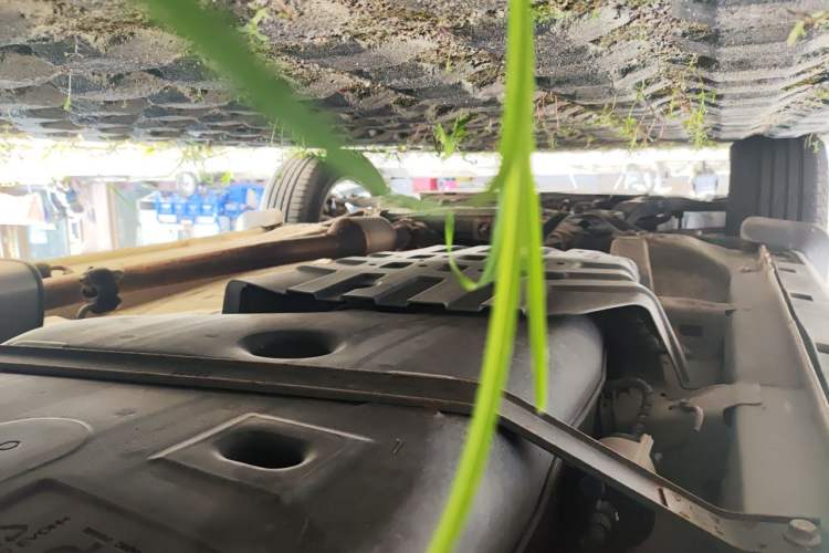 Used Geely Auto Emgrand X7 Sport 2018 1.8TD Automatic Two-Wheel Drive Zhiya Model Chassis Rear Left