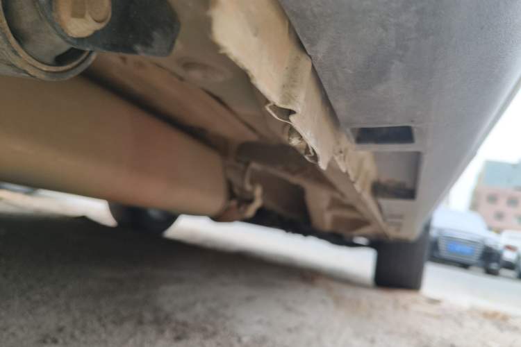 Used Geely Auto Emgrand X7 Sport 2018 1.8TD Automatic Two-Wheel Drive Zhiya Model Chassis Rear Right