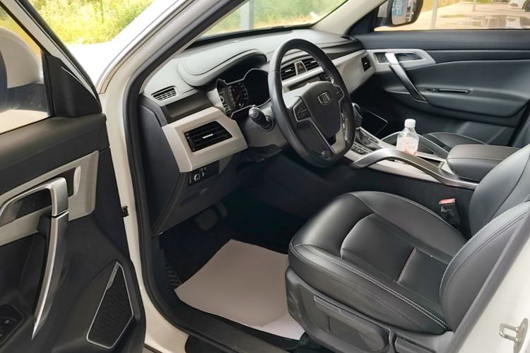 Used Geely Auto Emgrand X7 Sport 2018 1.8TD Automatic Two-Wheel Drive Zhiya Model Driver Seat