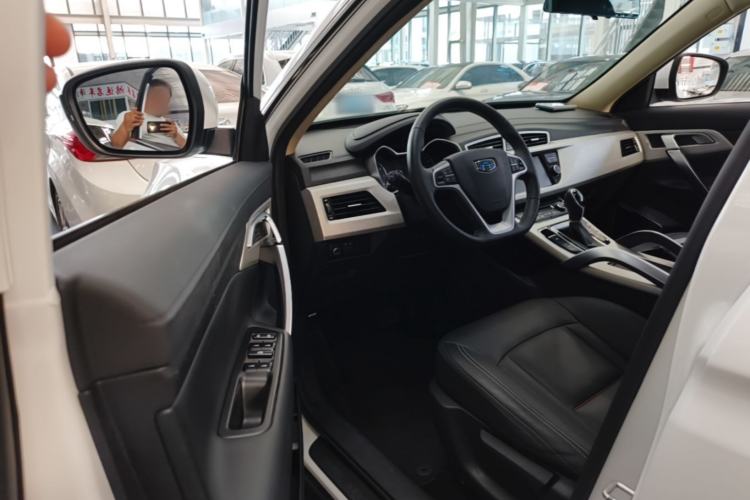Used Geely Auto Emgrand X7 Sport 2018 1.8TD Automatic Two-Wheel Drive Zhiya Model Driver Seat