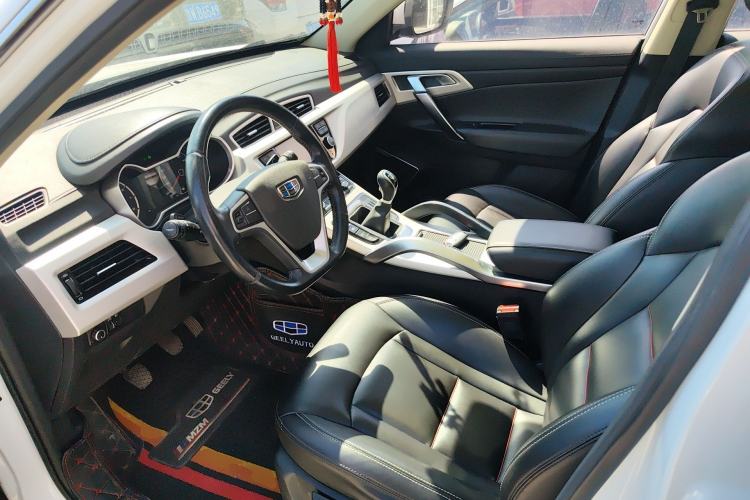 Used Geely Auto Emgrand X7 Sport 2018 2.0L Manual Two-Wheel Drive Zhiya Version Driver Seat