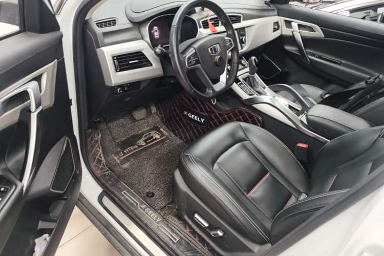 Used Geely Auto Emgrand X7 Sport 2018 1.8TD Automatic Two-Wheel Drive Smart Connect 4G Internet Edition Driver Seat