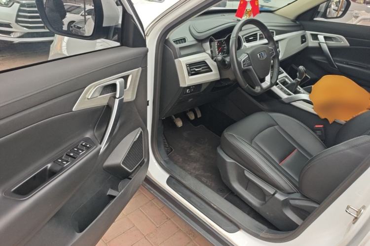 Used Geely Auto Emgrand X7 Sport 2018 2.0L Manual Two-Wheel Drive Zhiya Version Driver Seat