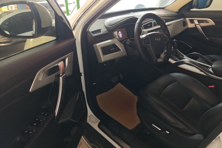 Used Geely Auto Emgrand X7 Sport 2018 1.8TD Automatic Two-Wheel Drive Smart Connect 4G Internet Edition Driver Seat
