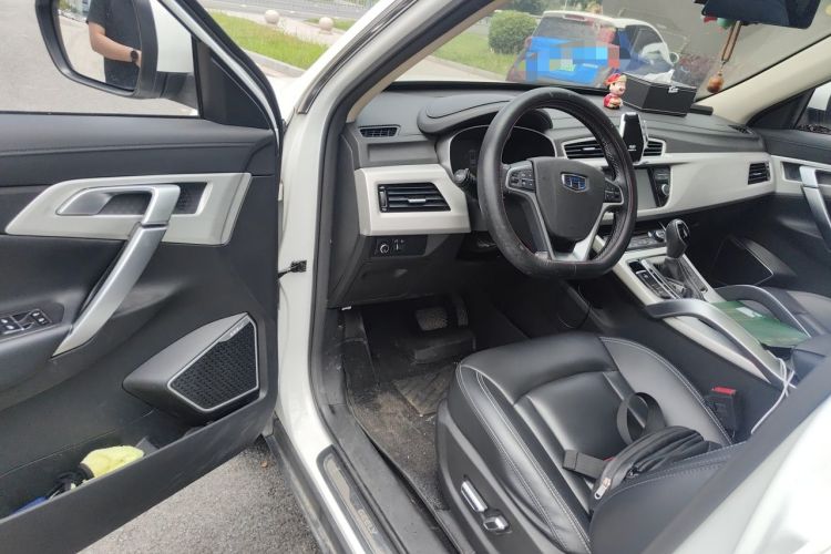 Used Geely Auto Emgrand X7 Sport 2018 1.8TD Automatic Two-Wheel Drive Smart Connect 4G Internet Edition Driver Seat