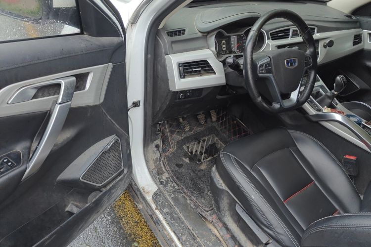 Used Geely Auto Emgrand X7 Sport 2018 2.0L Manual Two-Wheel Drive Zhiya Version Driver Seat
