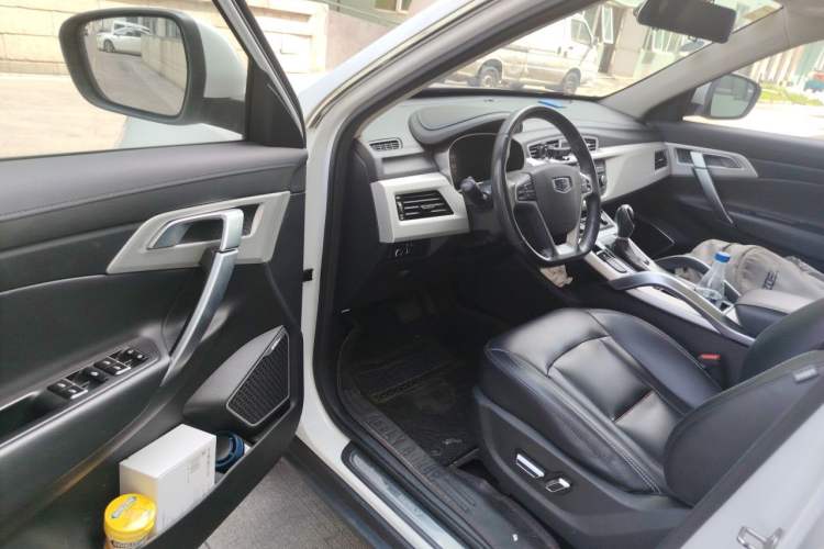 Used Geely Auto Emgrand X7 Sport 2018 Revised Version 1.8TD Automatic Two-Wheel Drive Smart Connectivity 4G-Enabled Edition Driver Seat