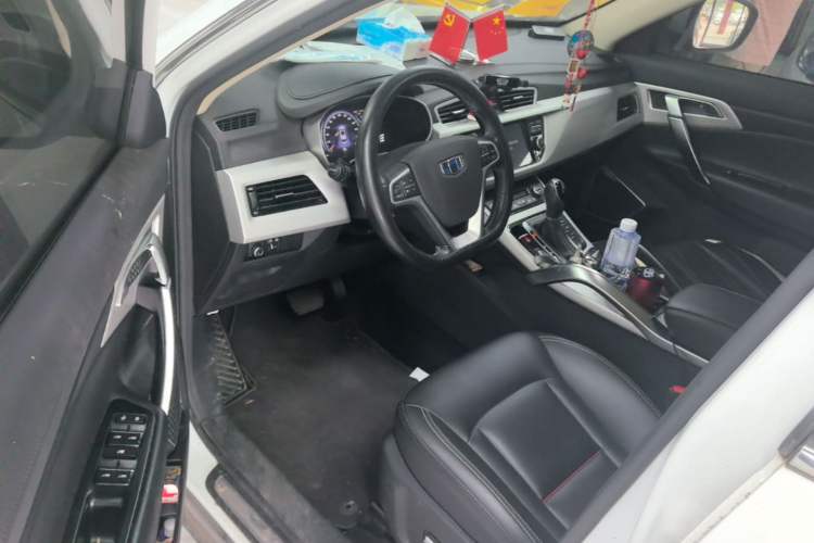 Used Geely Auto Emgrand X7 Sport 2018 1.8TD Automatic Two-Wheel Drive Smart Connect 4G Internet Edition Driver Seat