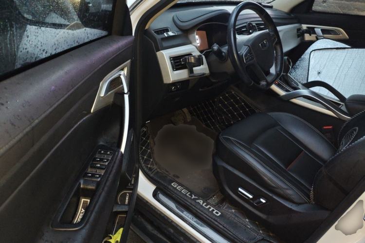 Used Geely Auto Emgrand X7 Sport 2018 1.8TD Automatic Two-Wheel Drive Smart Connect 4G Internet Edition Driver Seat