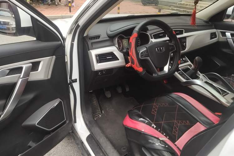 Used Geely Auto Emgrand X7 Sport 2018 2.0L Manual Two-Wheel Drive Zhiya Version Driver Seat