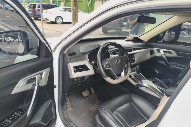 Used Geely Auto Emgrand X7 Sport 2018 1.8TD Automatic Two-Wheel Drive Smart Connect 4G Internet Edition Driver Seat
