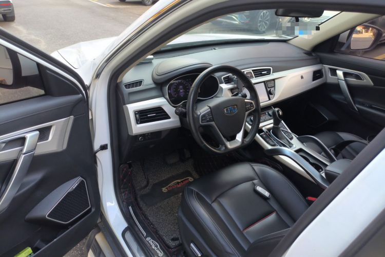 Used Geely Auto Emgrand X7 Sport 2018 1.8TD Automatic Two-Wheel Drive Smart Connect 4G Internet Edition Driver Seat